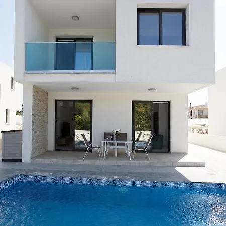 Cosy - By Imh Travel & Tours Paphos